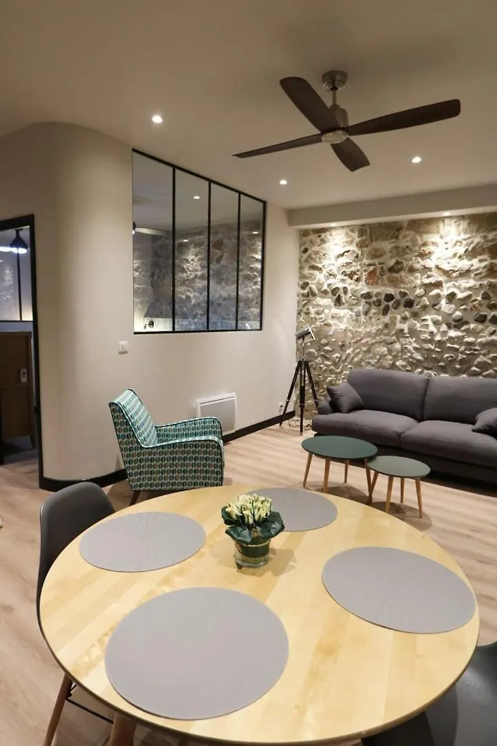 Superbe Appartement Moderne Au Coeur Du Vieux Nice Apartmán